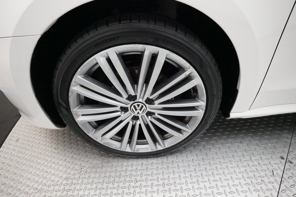 Used 2015 Volkswagen Passat 1.8T Sport image 26