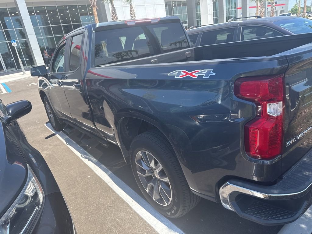 Used 2019 Chevrolet Silverado 1500 LT w/ All-Star Edition image 4