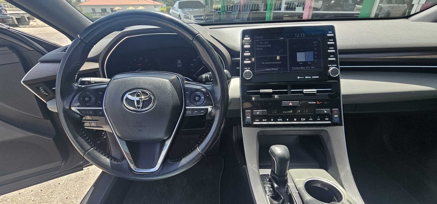 Used 2019 Toyota Avalon XLE w/ Moonroof Package FWD image 20