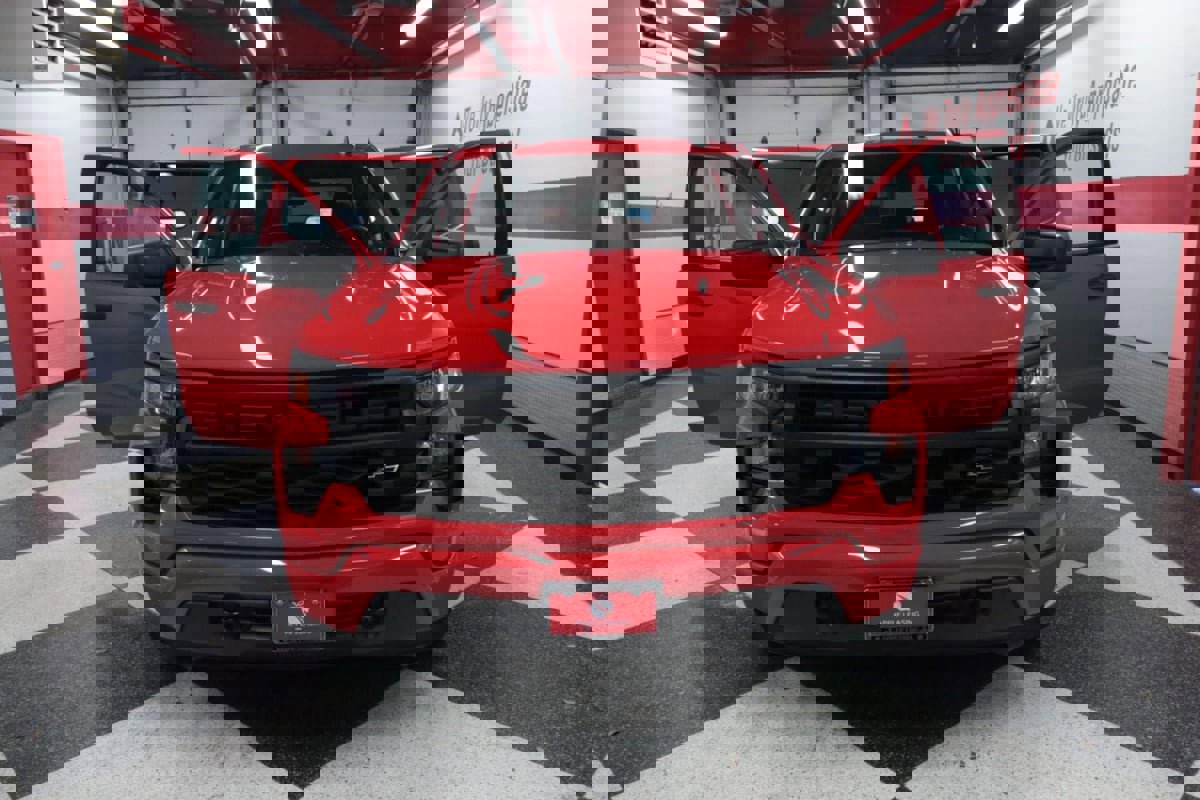 Used 2023 Chevrolet Silverado 1500 Custom w/ LPO, Dark Essentials Package image 21