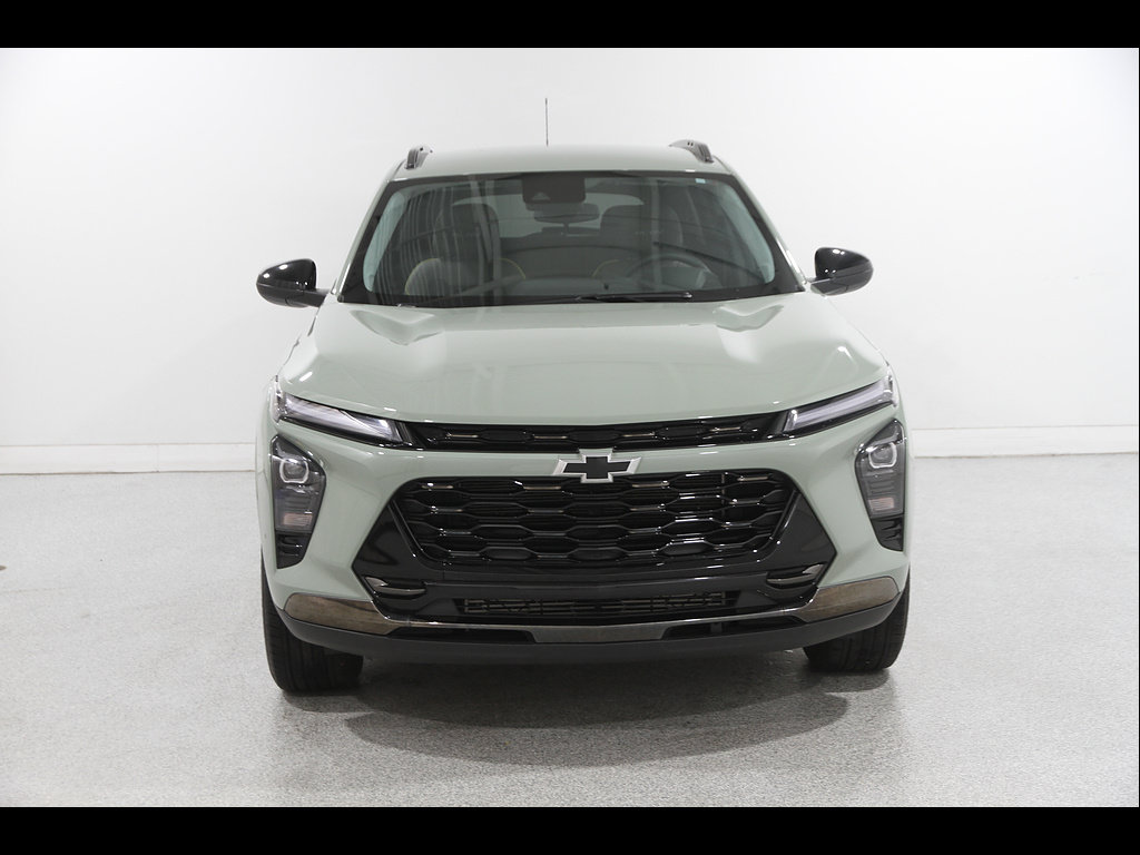Certified 2024 Chevrolet Trax ACTIV FWD image 2
