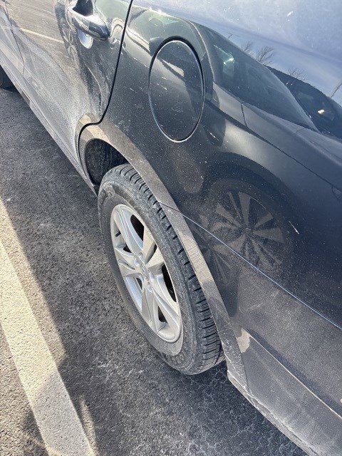 Used 2010 Hyundai Santa Fe SE image 16