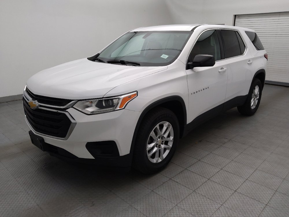 Used 2019 Chevrolet Traverse LS FWD image 2