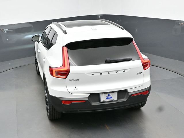 Used 2023 Volvo XC40 B5 Plus w/ Driver Assist Package AWD/4WD image 21