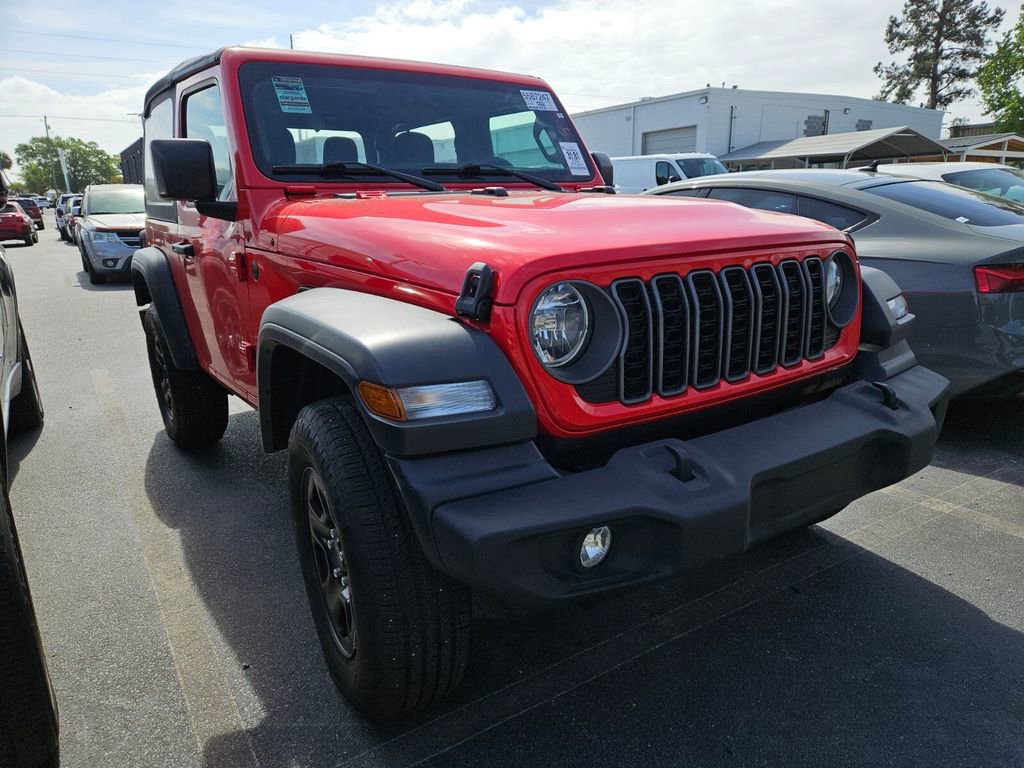 Used 2025 Jeep Wrangler Sport image 5