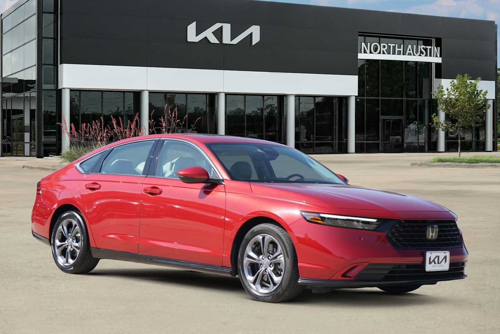 Used 2024 Honda Accord EX-L image 7