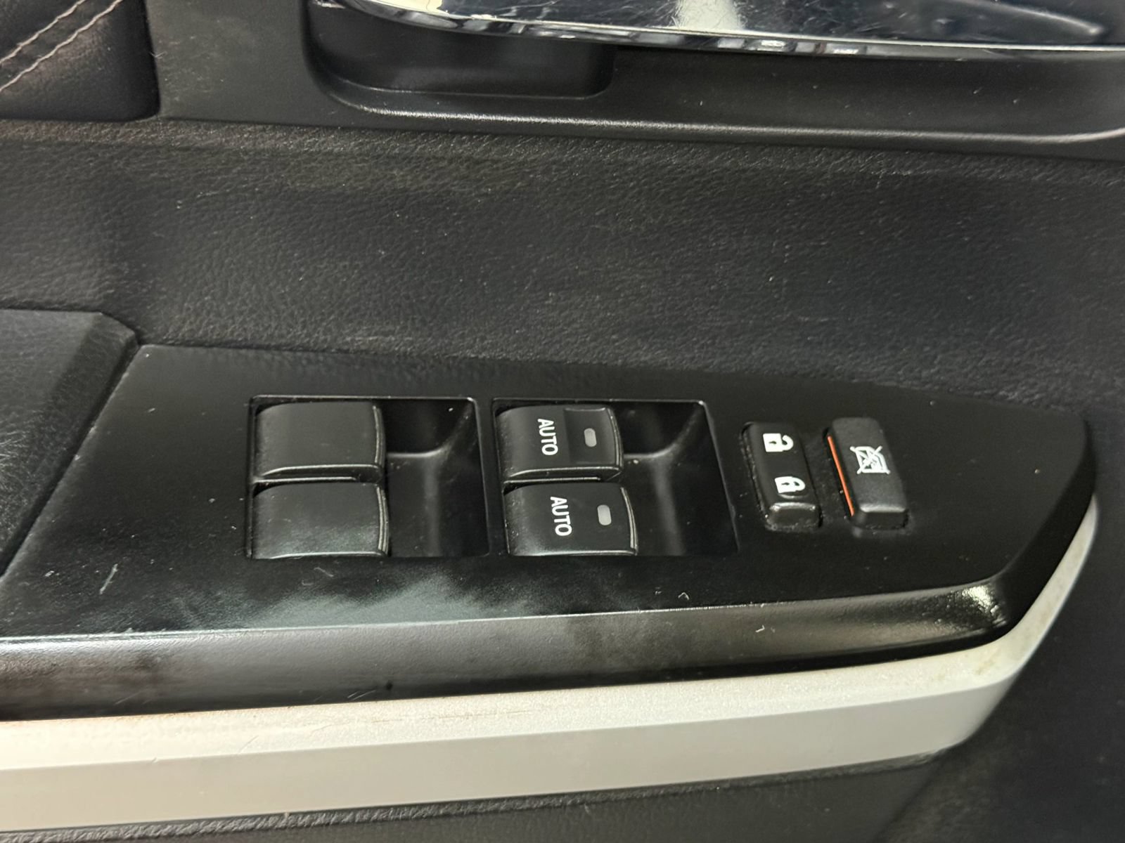 Used 2018 Toyota Tundra Platinum AWD/4WD image 24