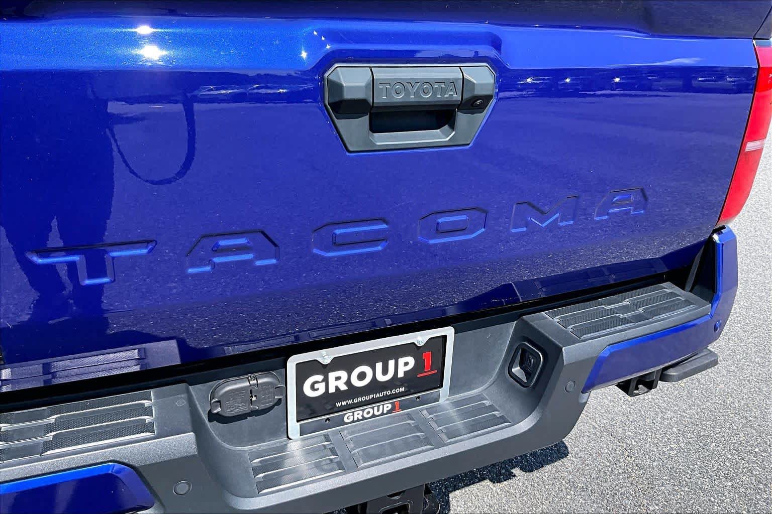 Used 2024 Toyota Tacoma TRD Sport w/ TRD Sport Upgrade Package AWD/4WD image 30