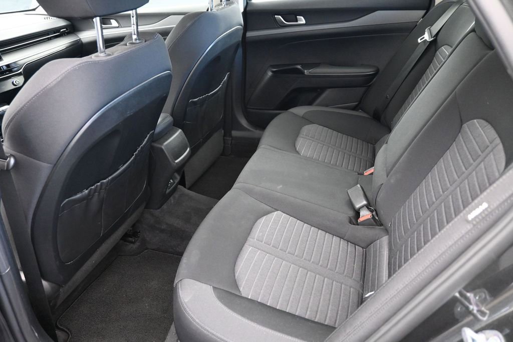 Used 2025 Kia K5 LXS FWD image 16