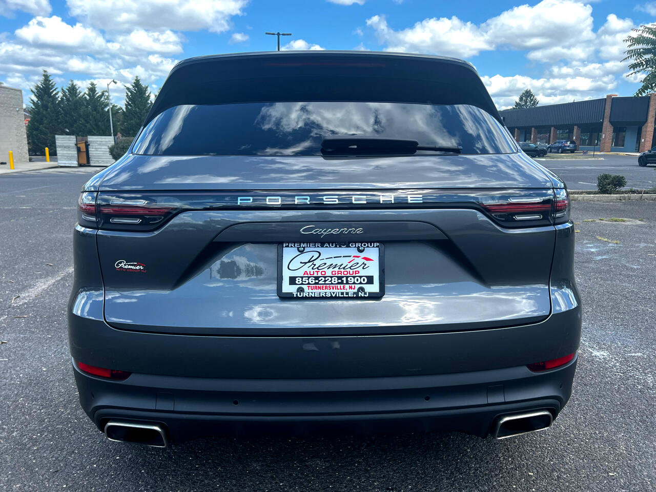 Used 2021 Porsche Cayenne image 6