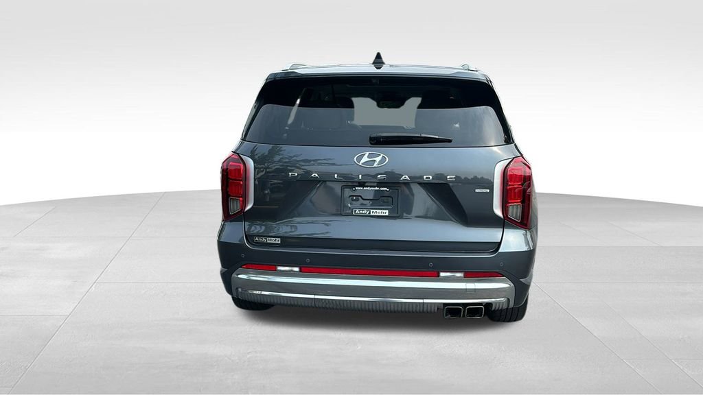 Used 2024 Hyundai Palisade Calligraphy image 6