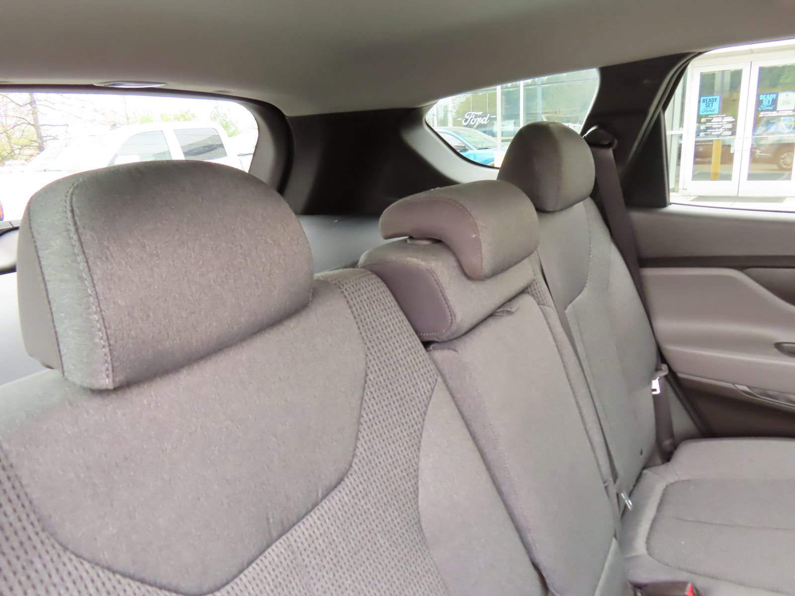 Used 2020 Hyundai Santa Fe SE image 32