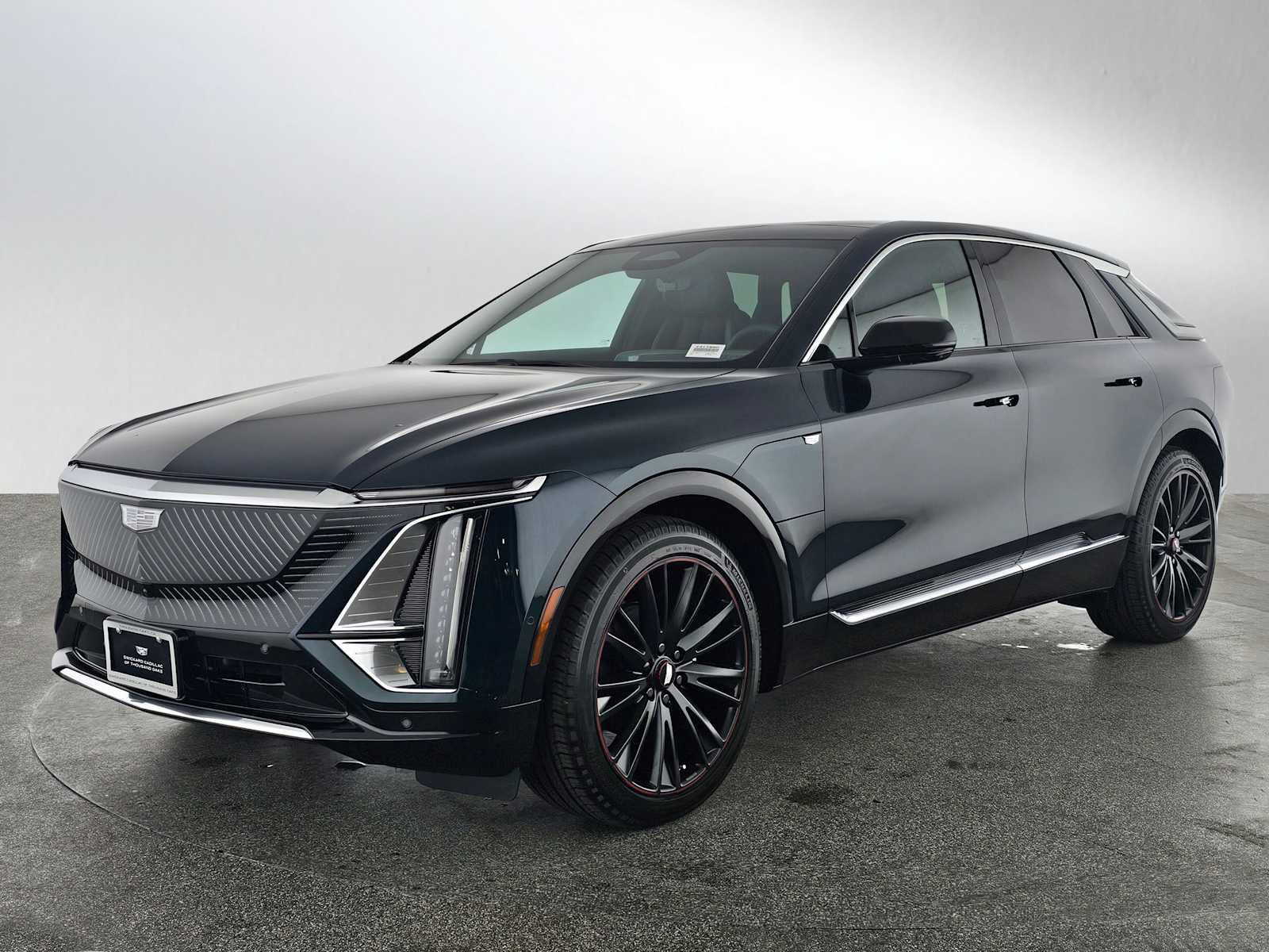 New 2025 Cadillac Lyriq Luxury w/ LPO, Red Accent Package image 7