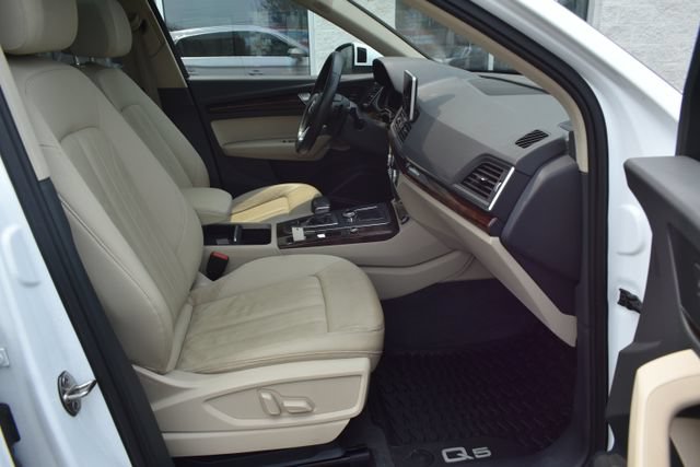 Used 2018 Audi Q5 2.0T Premium Plus AWD/4WD image 40