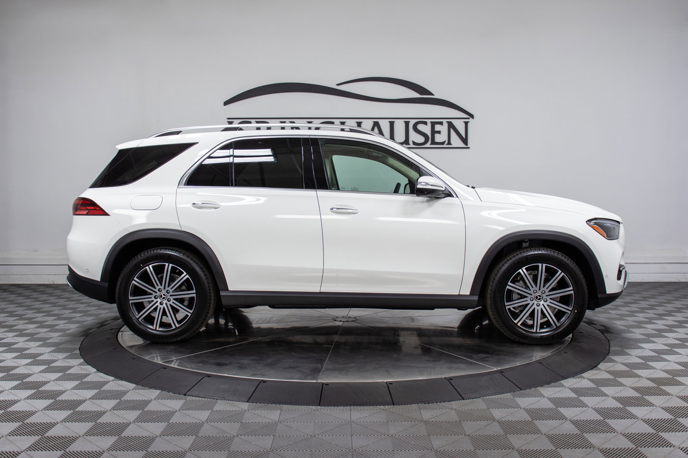 Used 2025 Mercedes-Benz GLE 350 4MATIC image 4