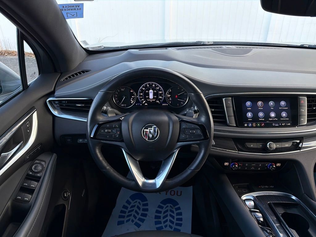 Used 2024 Buick Enclave Premium image 25