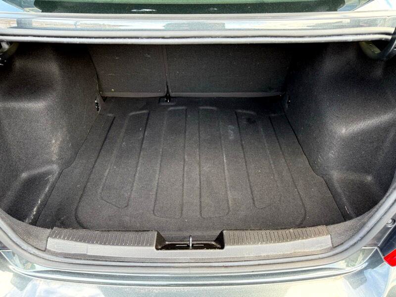 Used 2020 Chevrolet Sonic LT image 28