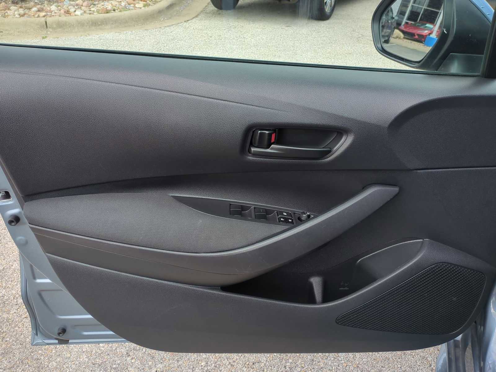 Used 2024 Toyota Corolla LE image 21