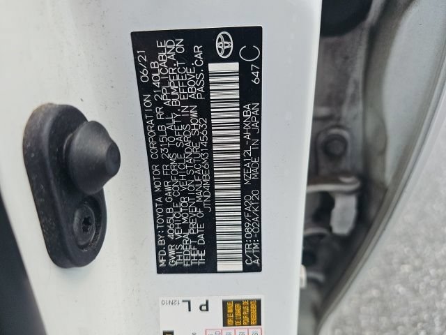 Used 2021 Toyota Corolla SE w/ SE Preferred Package FWD image 11