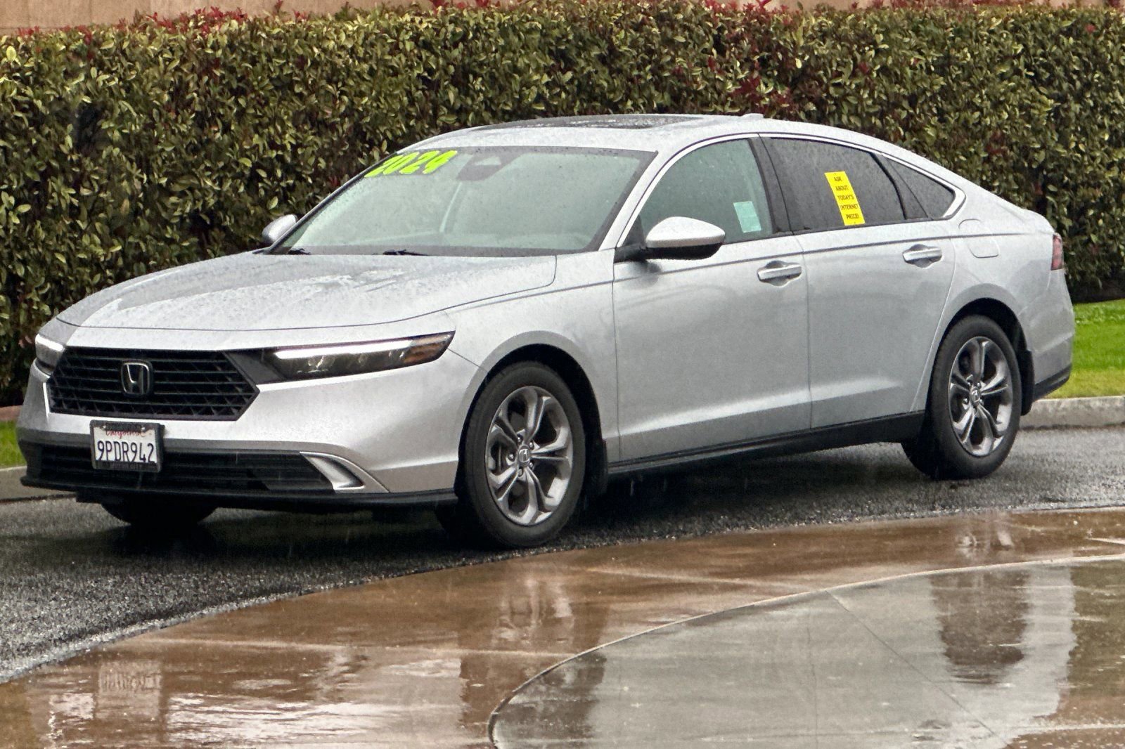 Used 2024 Honda Accord EX image 8