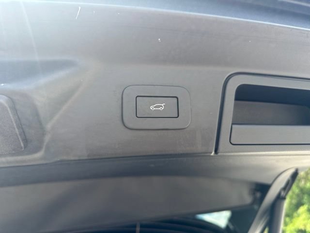 Used 2025 Land Rover Range Rover Velar Dynamic SE AWD/4WD image 59