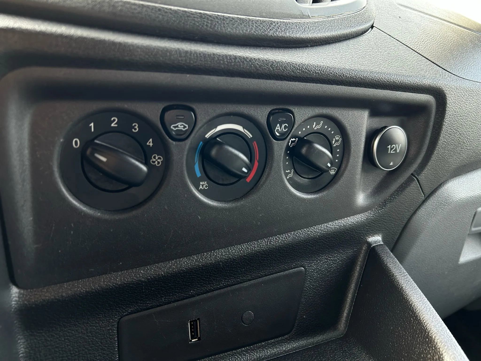 Used 2019 Ford Transit 150 148 Low Roof image 12