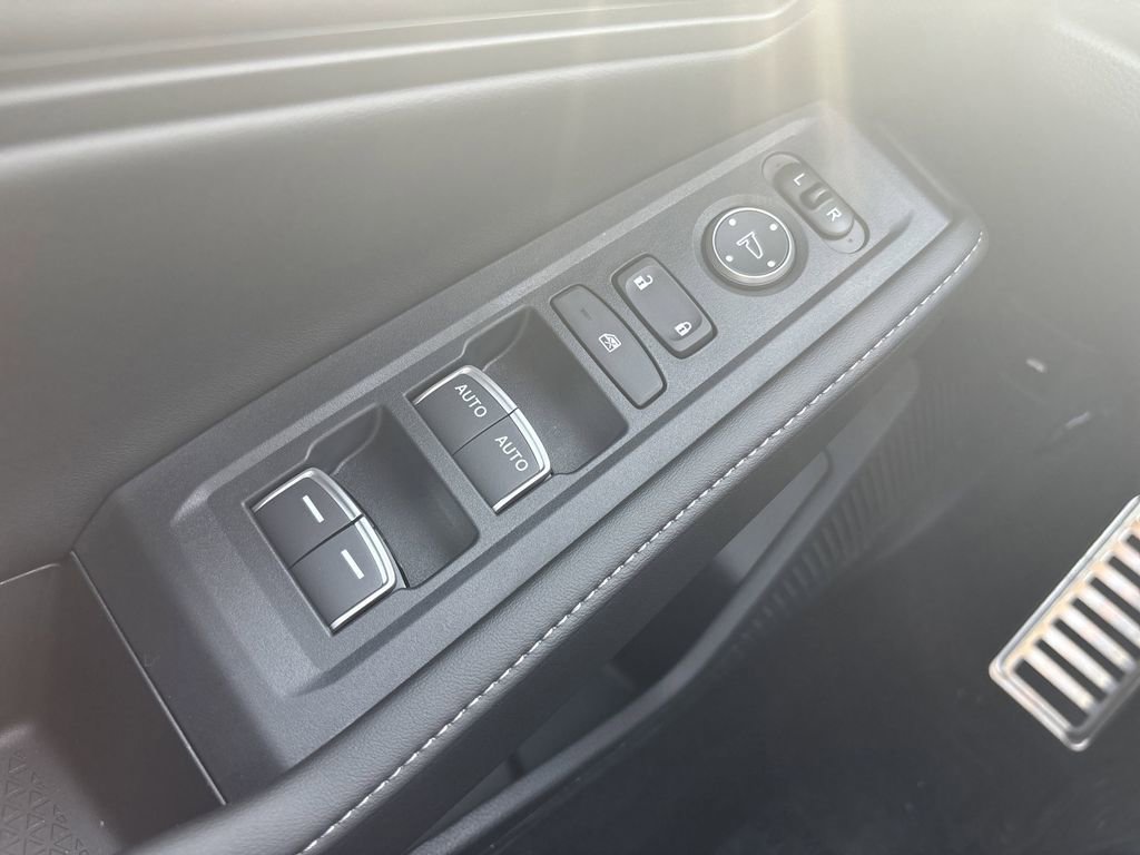 New 2025 Honda Accord Sport image 27