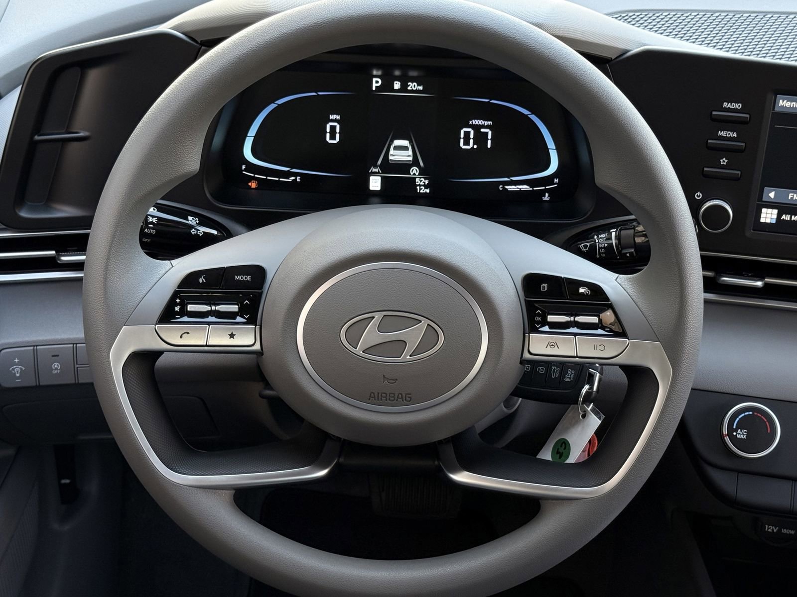 New 2026 Hyundai Elantra SE FWD image 20