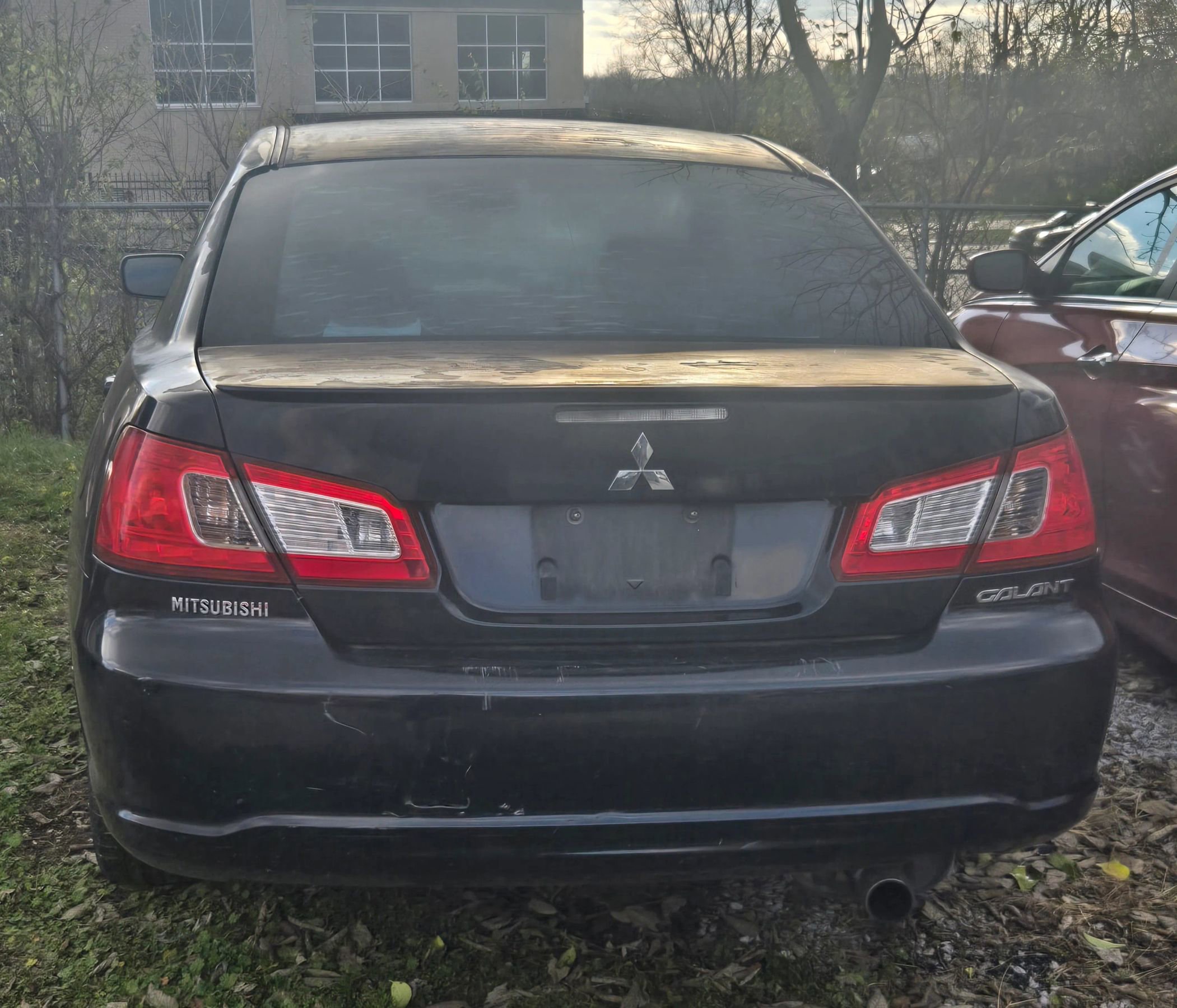 Used 2009 Mitsubishi Galant ES image 2