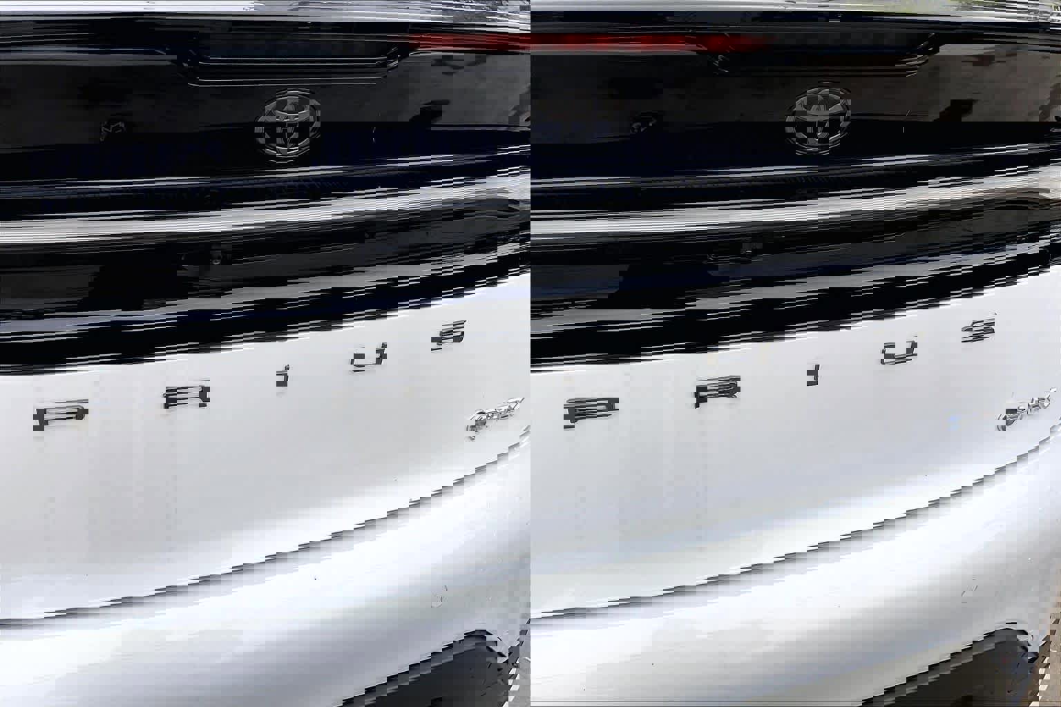 New 2026 Toyota Prius Plug-In Hybrid FWD image 15