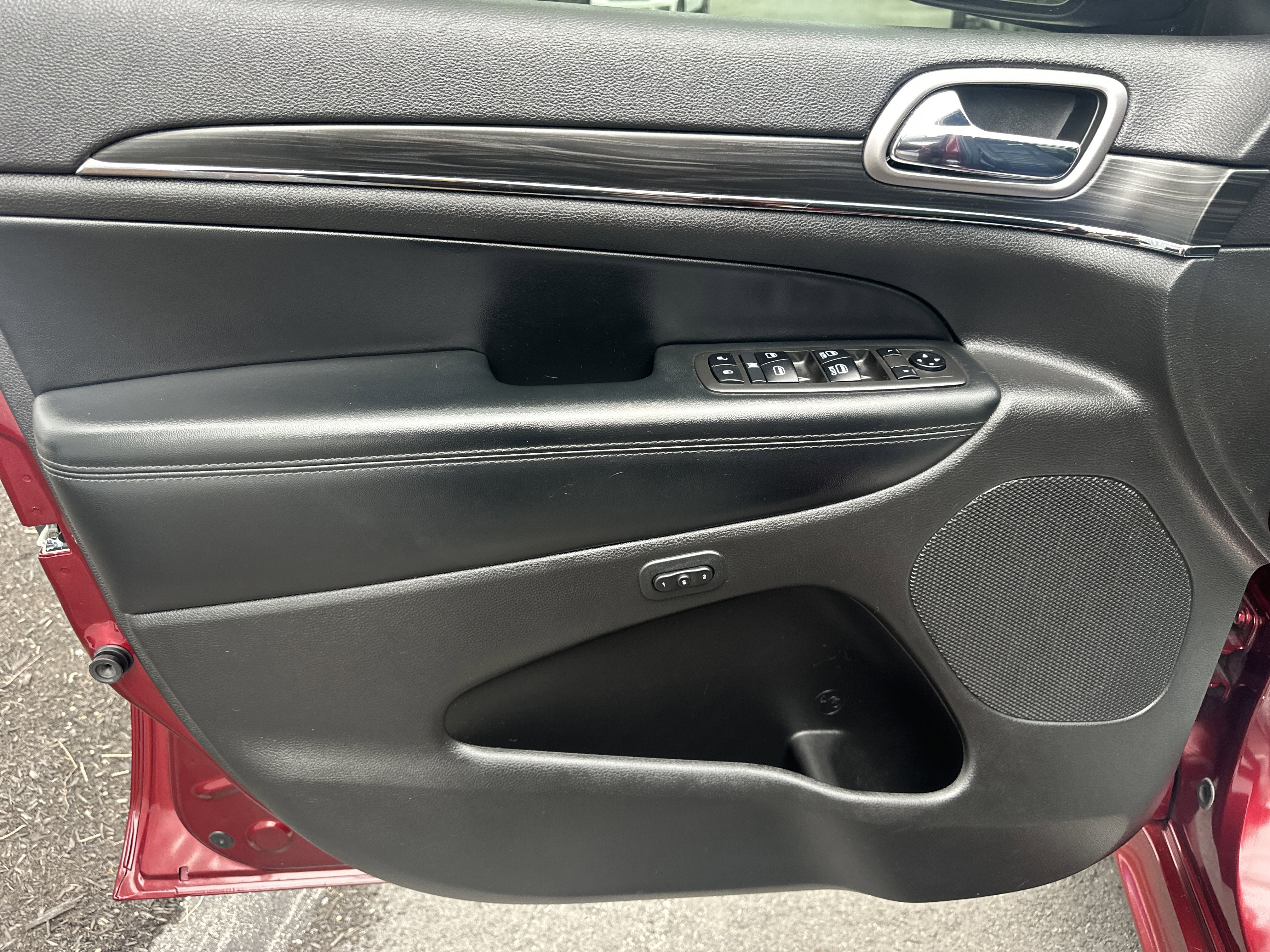 Used 2021 Jeep Grand Cherokee Limited X RWD image 14