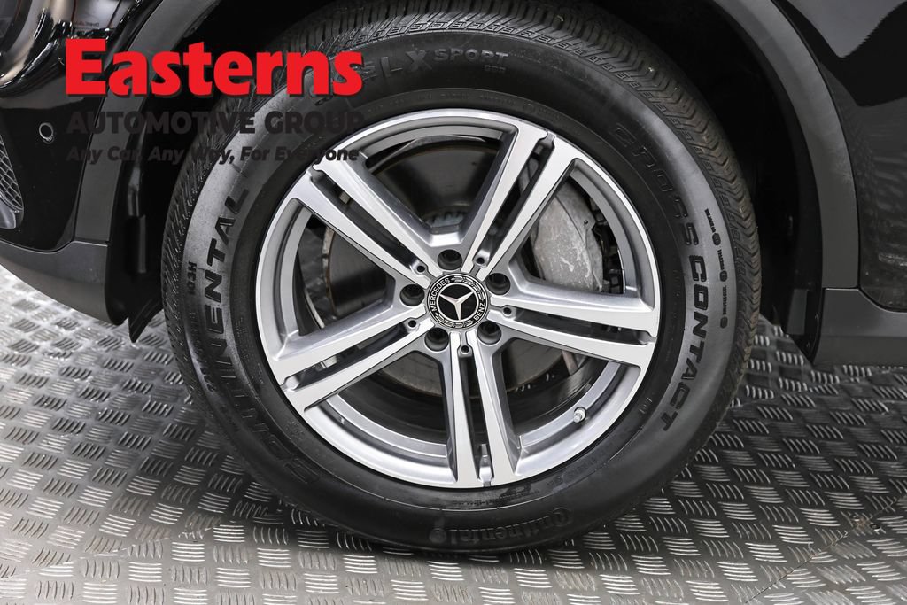 Used 2021 Mercedes-Benz GLC 300 4MATIC w/ Multimedia Package image 33