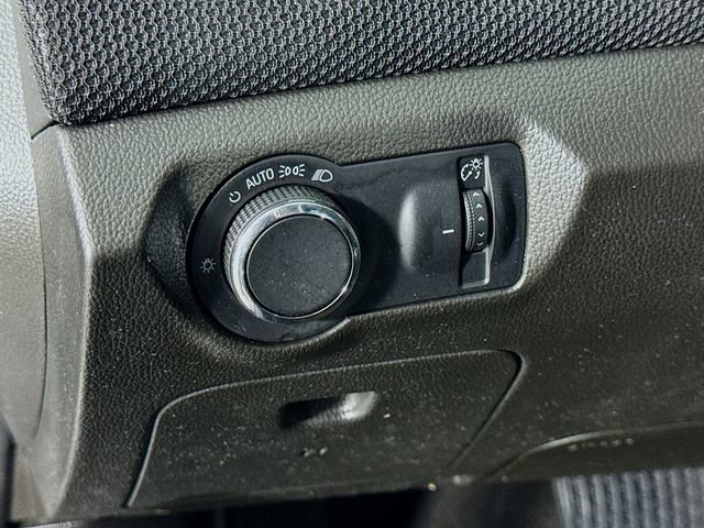 Used 2014 Chevrolet Cruze LT FWD image 10