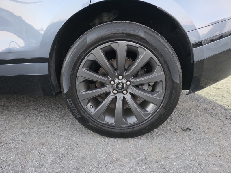 Used 2020 Land Rover Range Rover Velar R-Dynamic S image 27