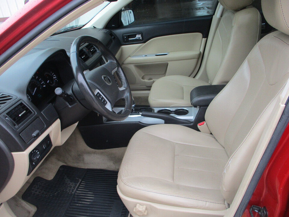 Used 2010 Mercury Milan Premier AWD/4WD image 30