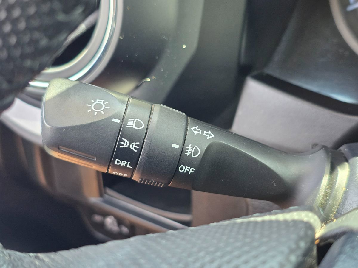 Used 2018 Toyota Tacoma TRD Off-Road w/ Technology Package image 41
