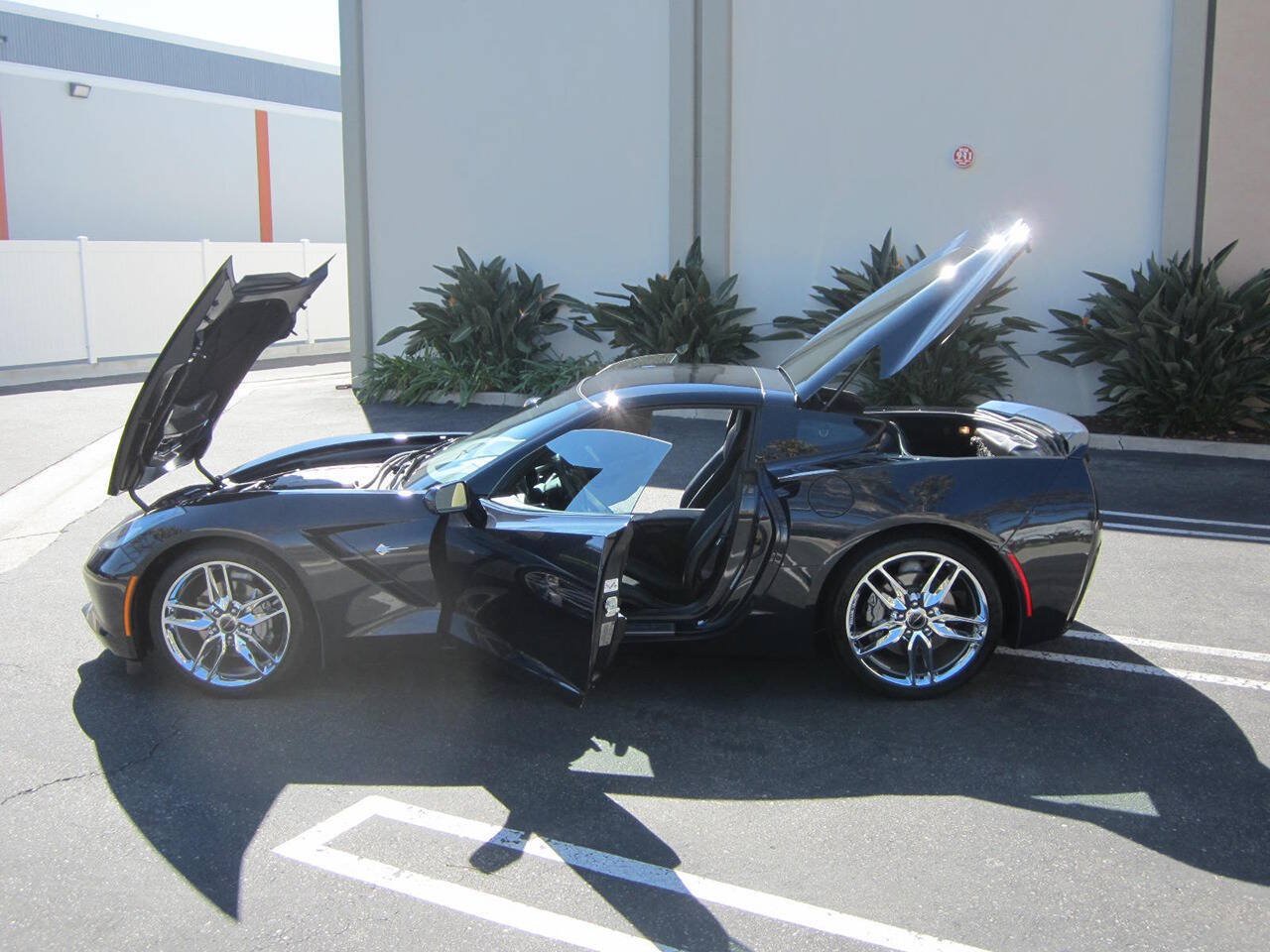 Used 2016 Chevrolet Corvette Stingray Coupe w/ 3LT Preferred Equipment Group RWD image 10