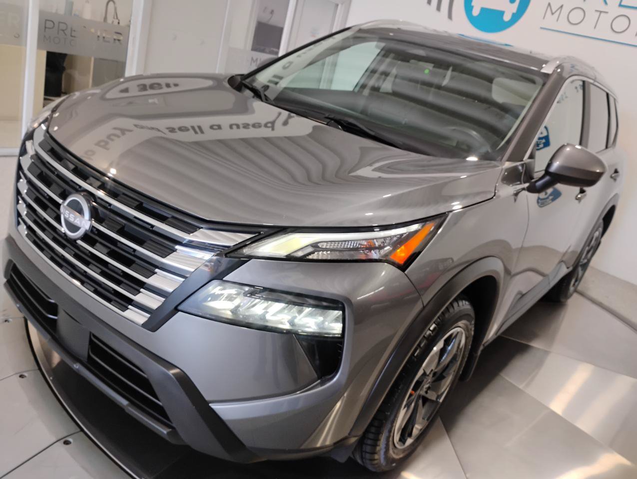 Used 2024 Nissan Rogue SV w/ SV Premium Package AWD/4WD image 32