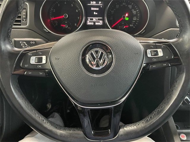 Used 2017 Volkswagen Jetta SE image 14