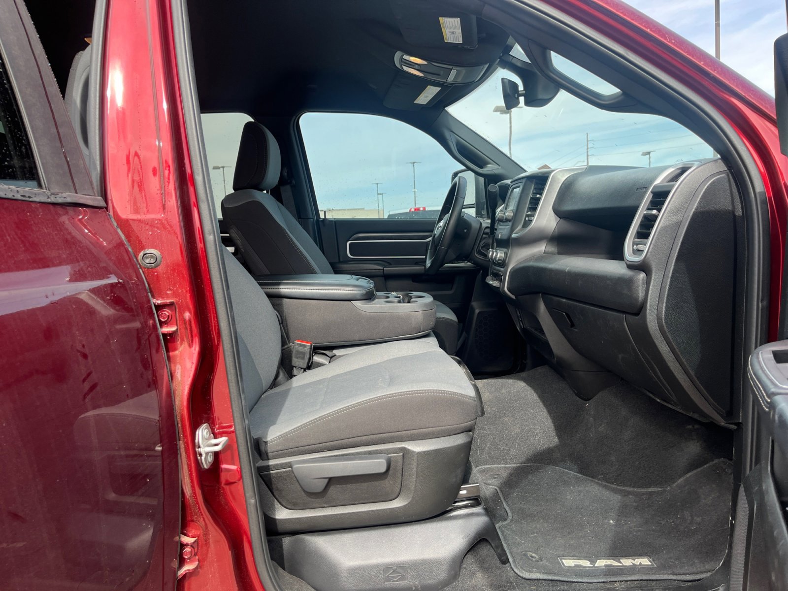 Used 2024 RAM 2500 Big Horn w/ Cold Weather Group AWD/4WD image 19