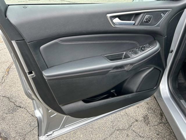 Used 2024 Ford Edge Titanium image 16