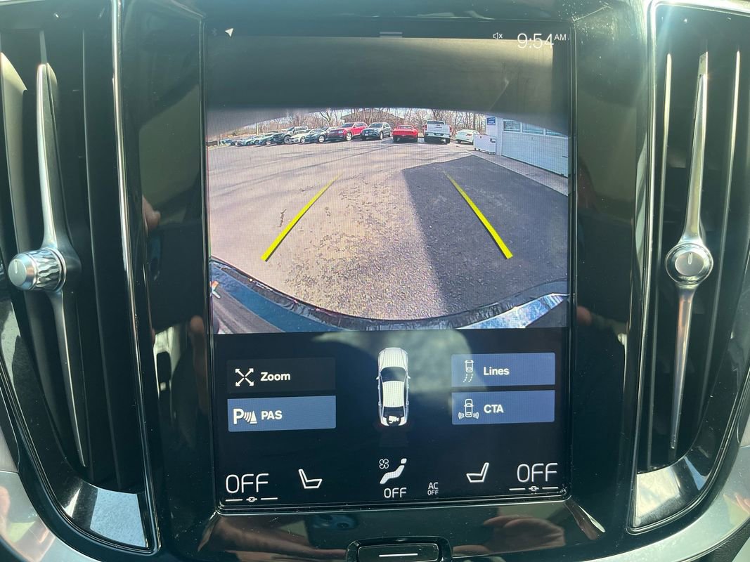 Used 2020 Volvo S60 T5 Momentum w/ Protection Package Premier image 9