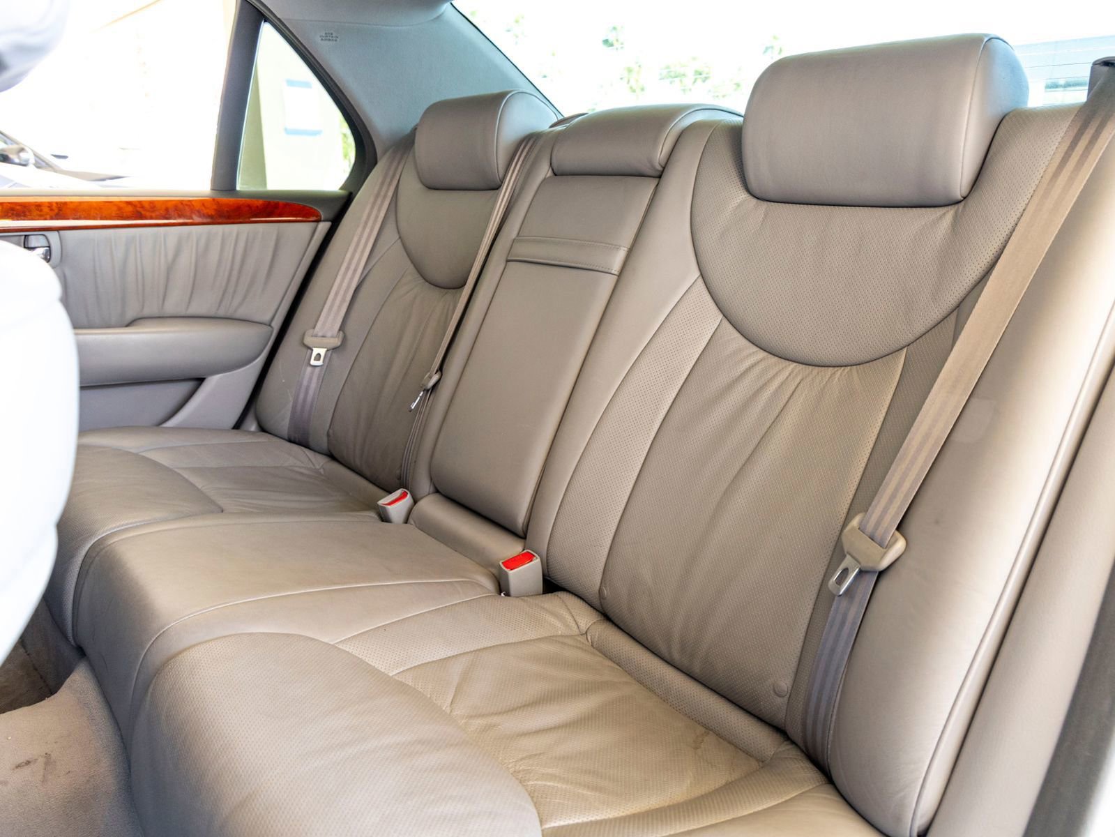 Used 2004 Lexus LS 430 image 21