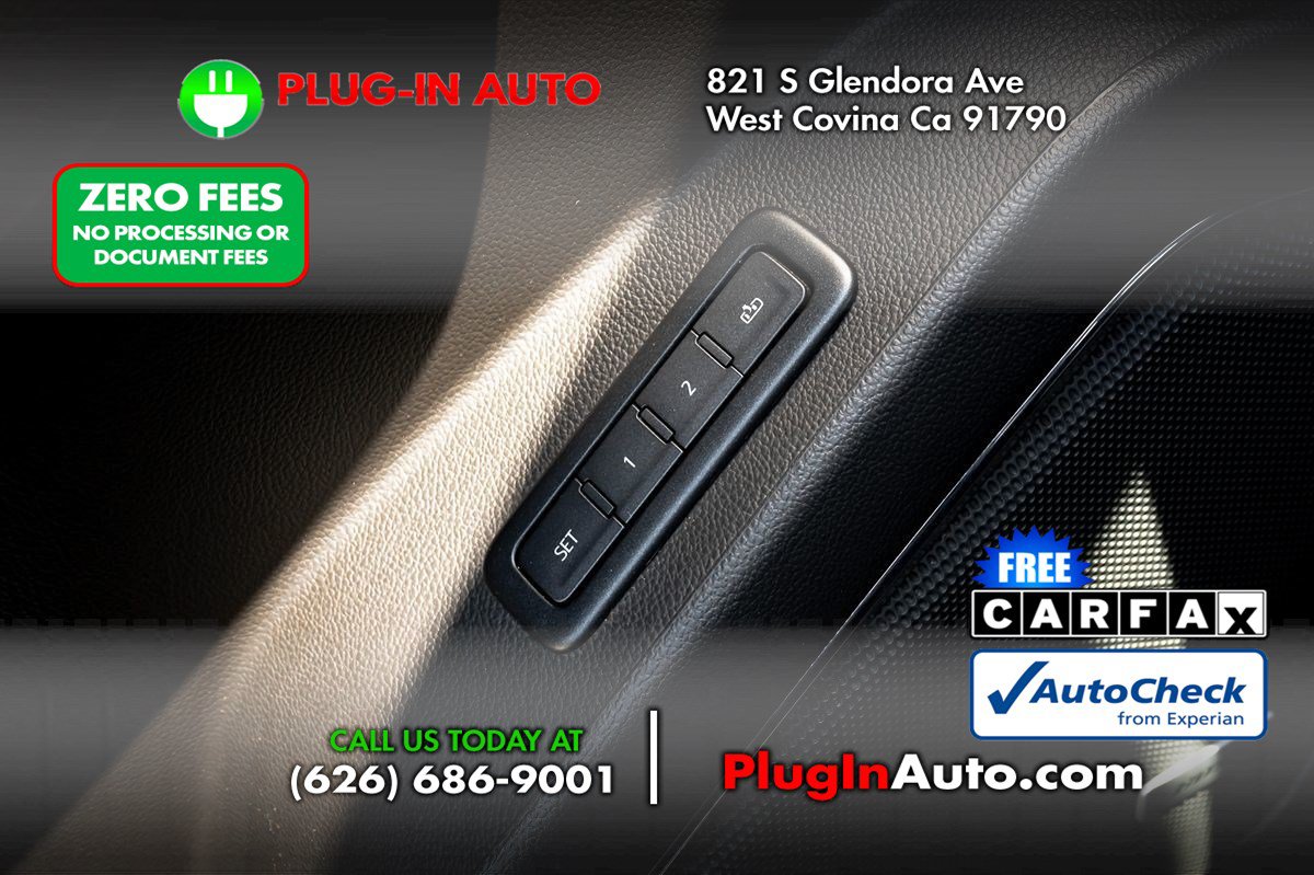 Used 2020 GMC Yukon Denali w/ Denali Premium Package AWD/4WD image 26