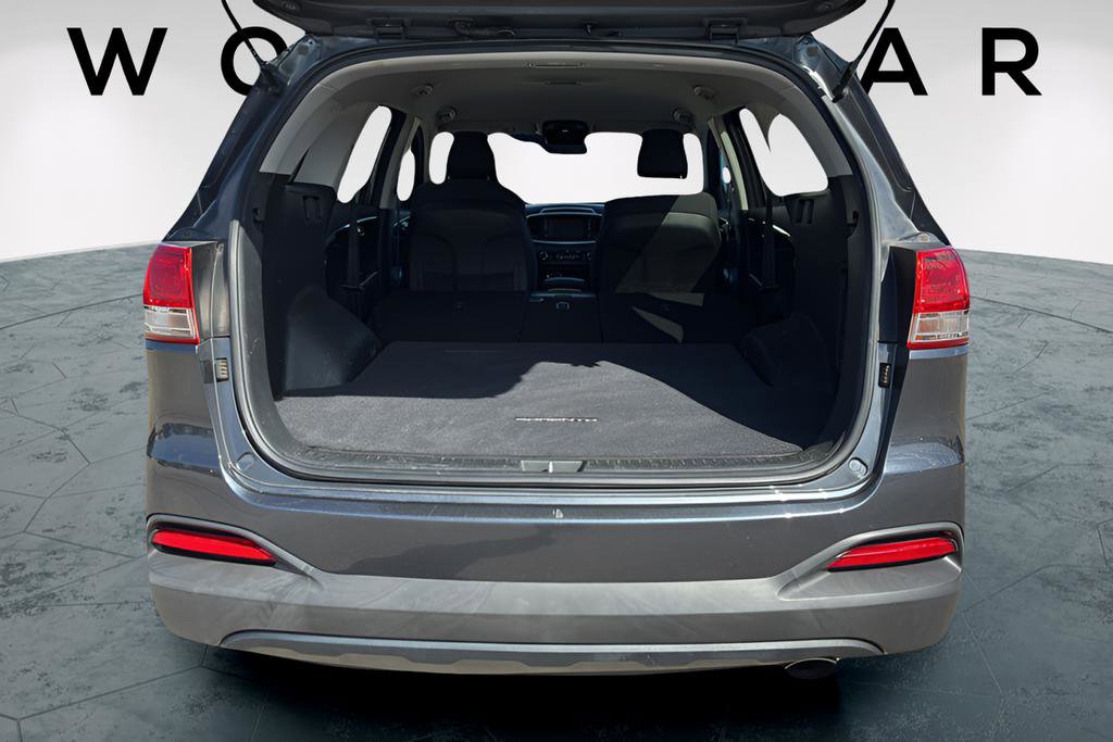 Used 2018 Kia Sorento FWD image 10