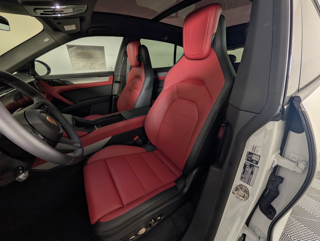 New 2026 Porsche Cayenne Electric AWD/4WD image 5