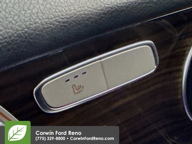 Used 2021 Mercedes-Benz GLC 300 4MATIC image 19