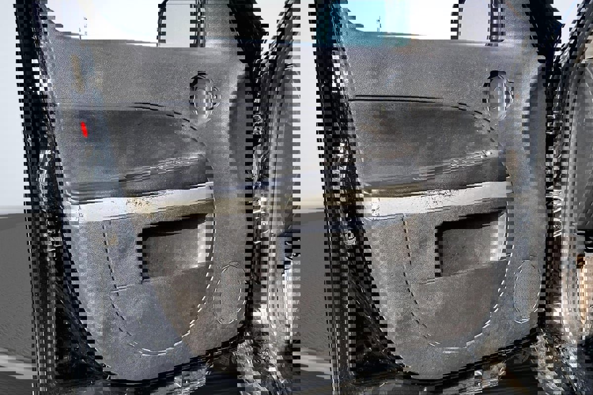 Used 2010 Chevrolet HHR LT image 22