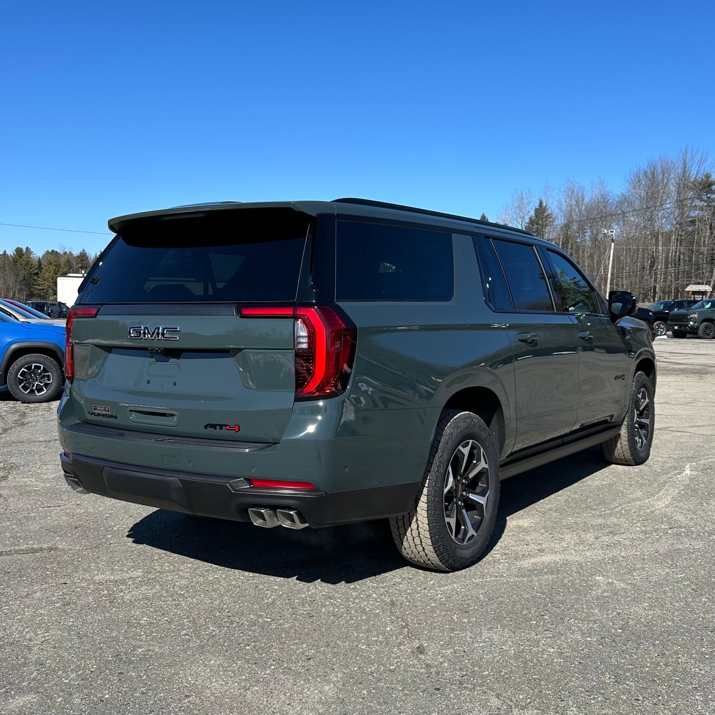 New 2026 GMC Yukon XL AT4 Ultimate AWD/4WD image 3