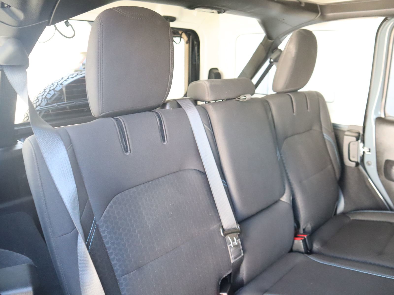 Used 2025 Jeep Wrangler Unlimited Rubicon 4xe image 48